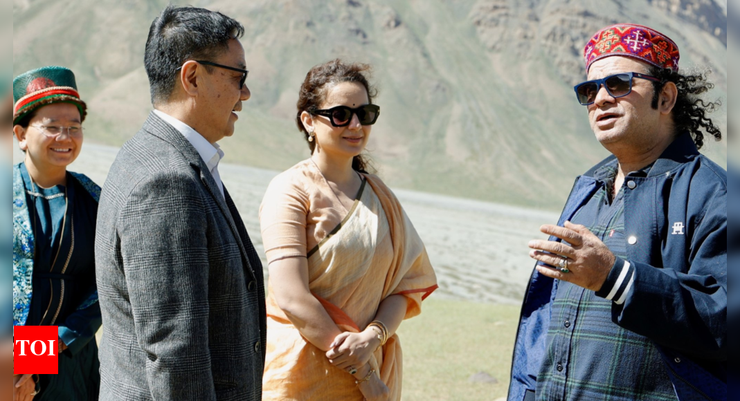 Don't miss! At 15,000 feet, Kiren Rijiju's jamming session with Mohit Chauhan and Kangana Ranaut 