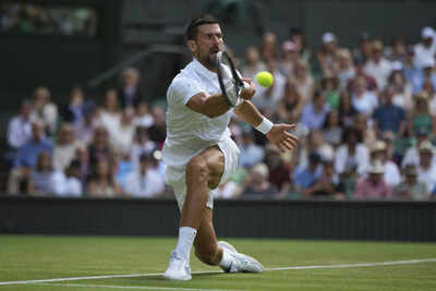  Novak Djokovic breaks record; Iga Swiatek, Mirra Andreeva progress
