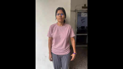 Woman on run for impersonating sub-inspector arrested from Sikar
