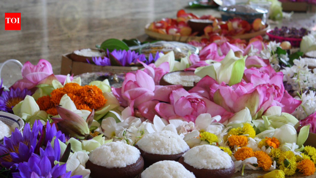5 sacred flower offerings and the Gods who love them
