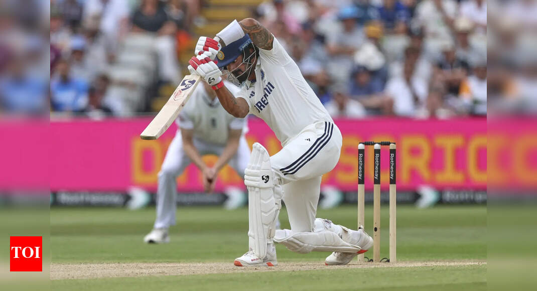 IND vs ENG Live: India openers dig in to extend dominance
