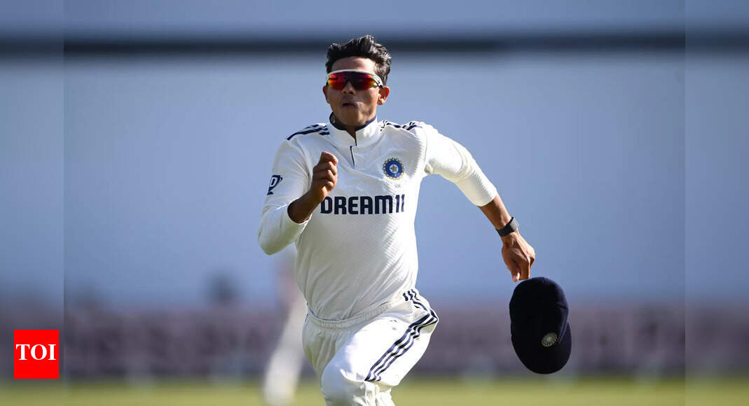 Rajasthan Royals meetup at Edgbaston! Jaiswal jumps in joy on meeting Kumar Sangakkara 