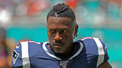 Antonio Brown’s cryptic post sparks fresh firestorm over Tyler Lockett’s resurfaced virginity vow