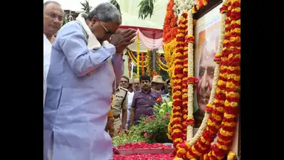Siddaramaiah’s dream to match Urs’ tenure as CM edges closer to reality