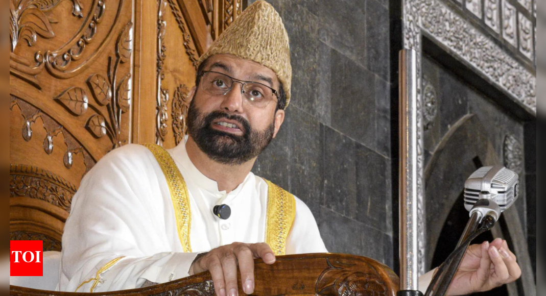 Make J&K dry like Gujarat: Hurriyat leader Mirwaiz