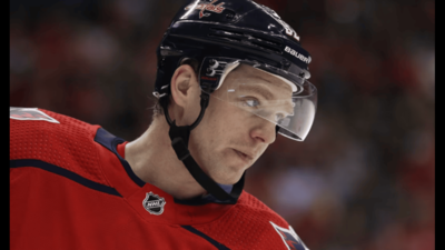 Evgeny Kuznetsov turns goalie for a day and steals the show