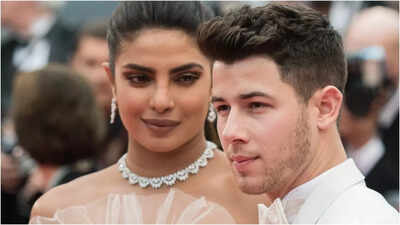 Priyanka Chopra shares joyful 4th of July with Nick Jonas in NYC, gets a sweet kiss during Jonas Brothers’ concert