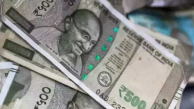Devotee picks up Rs 2 from TN temple premises, puts Rs 10,000 in hundial 55 years later