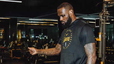 LeBron James’ king-size garage: A Lamborghini to match his shoes, a $1M Porsche 318 Spyder and more