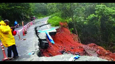 Landslide at Anmod Ghat as 50-year-old wall holding the road gives way