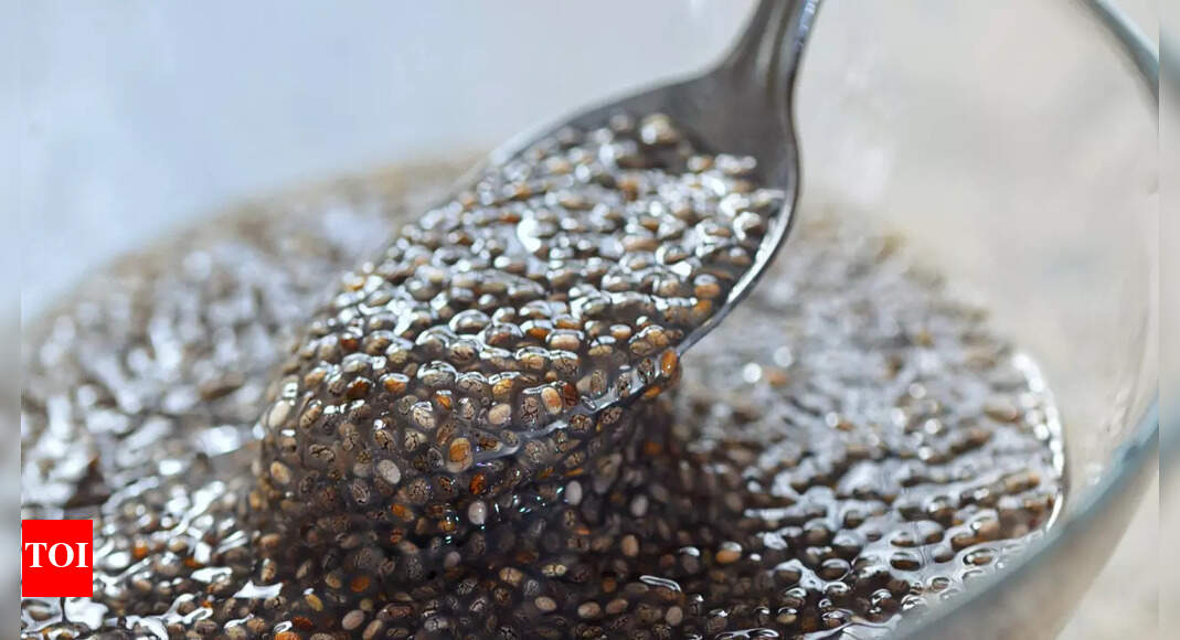Top US doc reveals the benefits of eating chia seeds for two weeks