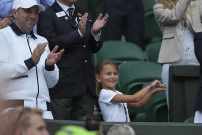  Novak Djokovic’s daughter steals spotlight with adorable dance after win | Watch