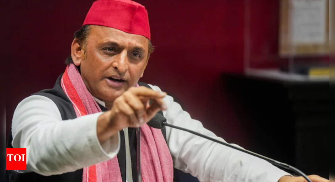 'CO, SDM ko lagao pair dabane ke liye': Akhilesh Yadav mocks Yogi government over Kanwar Yatra row; says name-display order to hide incompetence