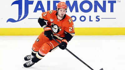 Anaheim Ducks may face backlash over Mason McTavish contract drama as NHL insider hints at offer sheet risk