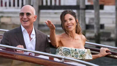 Jeff Bezos and Lauren Sánchez are not honeymooning, but 'familymooning' at...