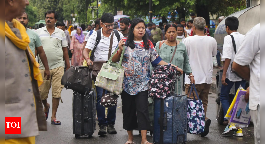Fifth batch of 7,208 Amarnath pilgrims departs from Jammu