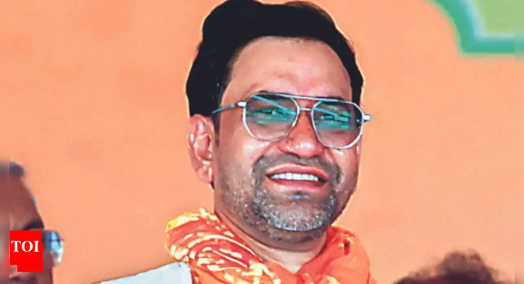 BJP Neta Nirahua challenges critics over Marathi language use