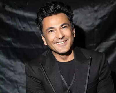 Vikas Khanna recalls adding an Indian touch to Priyanka Chopra's dining experience in New York
