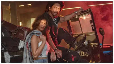 Shah Rukh Khan, Suhana Khan and Abhishek Bachchan instrumentality     a interruption  from King shoot; to commence action-packed European docket   successful  August