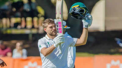  Wiaan Mulder hits triple century on captaincy debut, breaks Hashim Amla's record