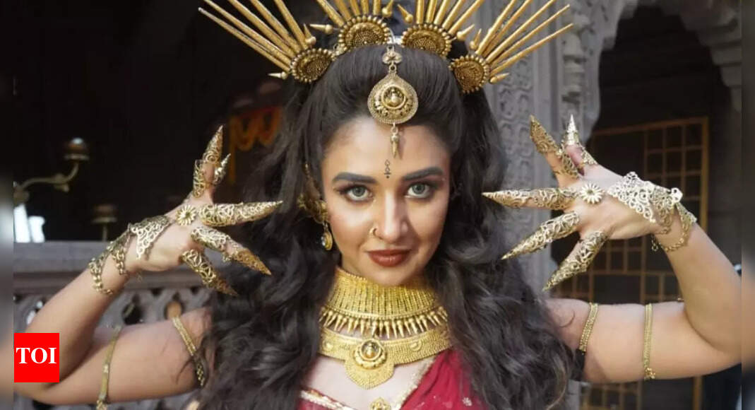 Divya Prem: Pyaar Aur Rahasya Ki Kahani actress Kavita Banerjee is 'not scared' of being typecast; says ‘Playing a villain is way more challenging’