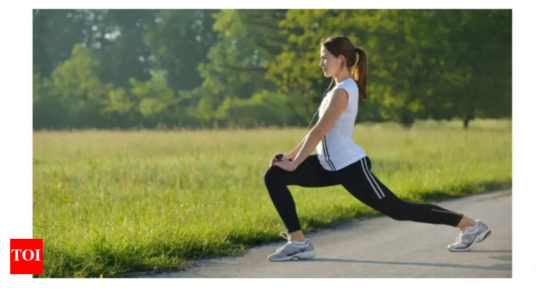 Brisk walking vs jogging: Which is better to lose 3 kgs in 1 month | – Times of India