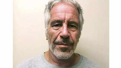 What happened to Epstein's client list that was sitting on Pam Bondi's desk? Karoline Leavitt grilled