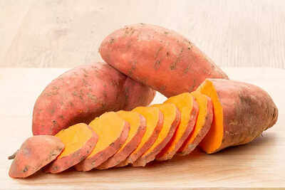 How to use Sweet Potatoes (Shakarkandi) for glowing skin