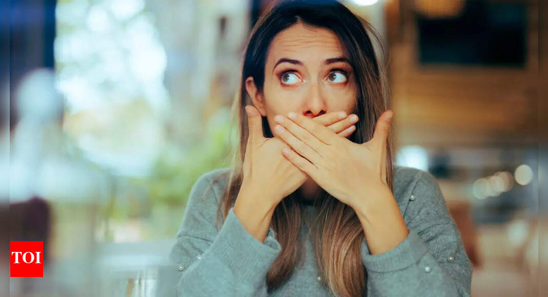 अत्यधिक दफनाने का मतलब एक पूर्ण पेट से अधिक हो सकता है – केवल आपके शरीर को बताने के लिए क्या कोशिश कर रहा है | – टाइम्स ऑफ इंडिया