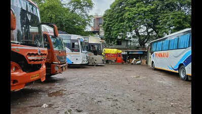 Pune RTO, traffic police in talks to identify designated pick-up points & parking lots for private luxury buses