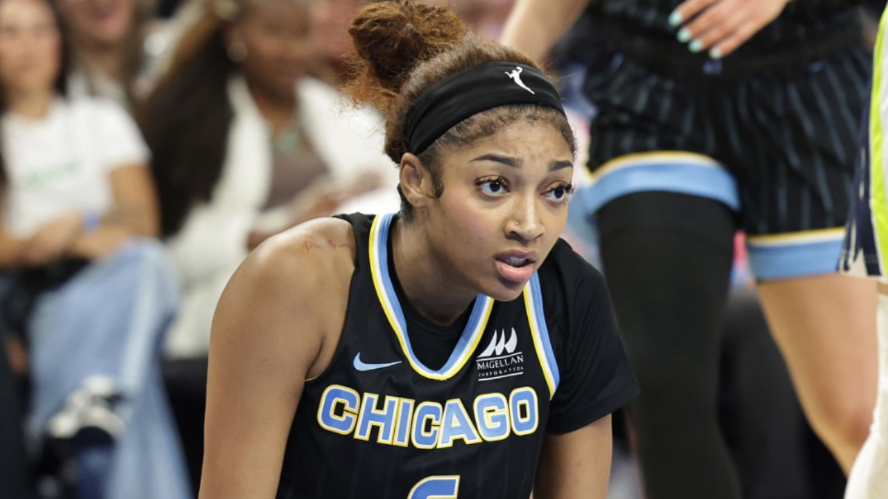 Angel Reese slaps clipboard in heated sideline moment before Chicago Sky's  narrow loss to Washington Mystics | NBA News - Times of India
