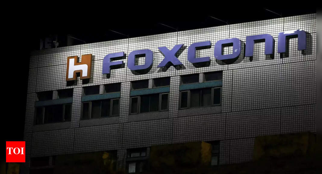 What Chinese govt’s ‘leave India’ instruction to Foxconn engineers may mean for Apple