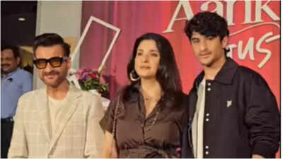 Sanjay Kapoor and Maheep Kapoor attend the screening of daughter Shanaya Kapoor’s debut film 'Aankhon Ki Gustaakhiyan'