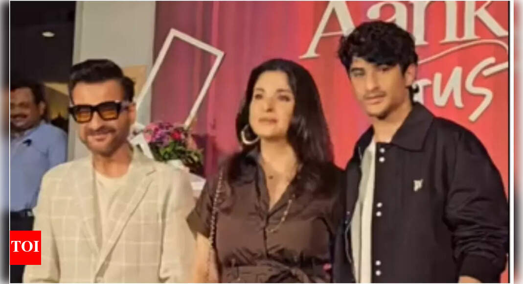 Sanjay Kapoor and Maheep Kapoor attend the screening of daughter Shanaya Kapoor’s debut film 'Aankhon Ki Gustaakhiyan'