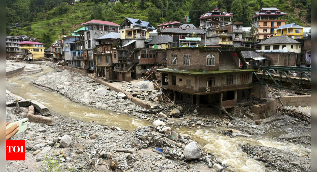 Centre clears Rs 1,066-cr relief fund for flood-hit states