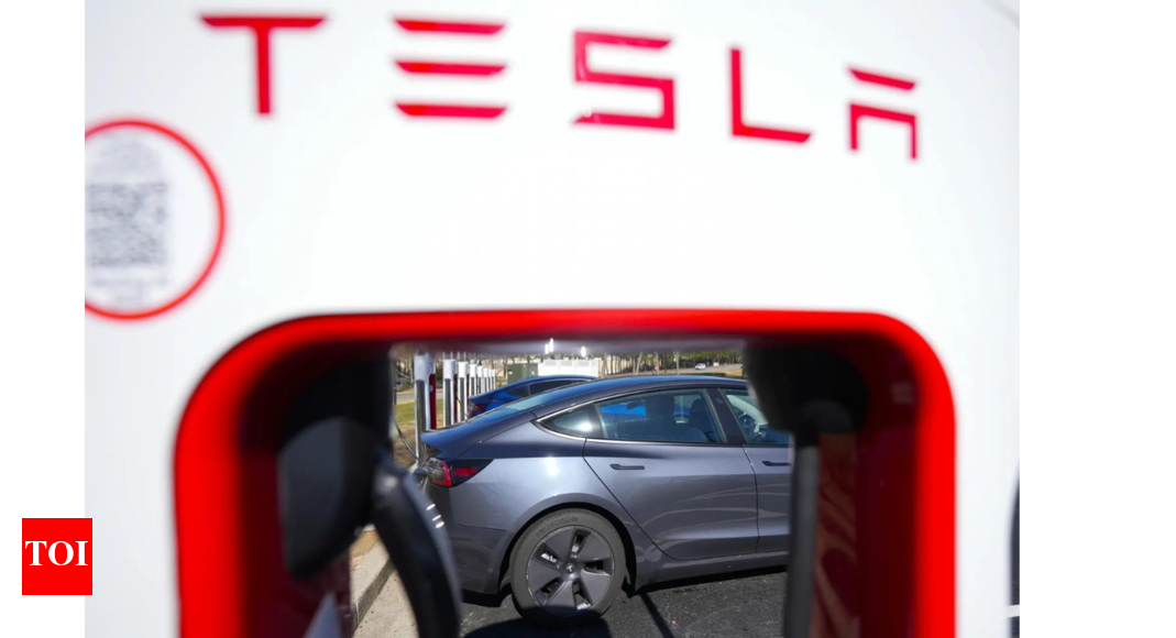 Tesla under pressure: Annual meet set for November as shareholders raise concerns; timing may flout Texas law amid Grok controversy