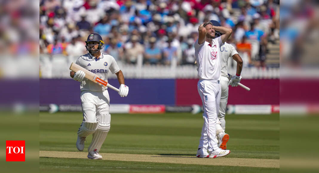 IND vs ENG Live: Joe Root's stunner ends Karun Nair's stay; India two down