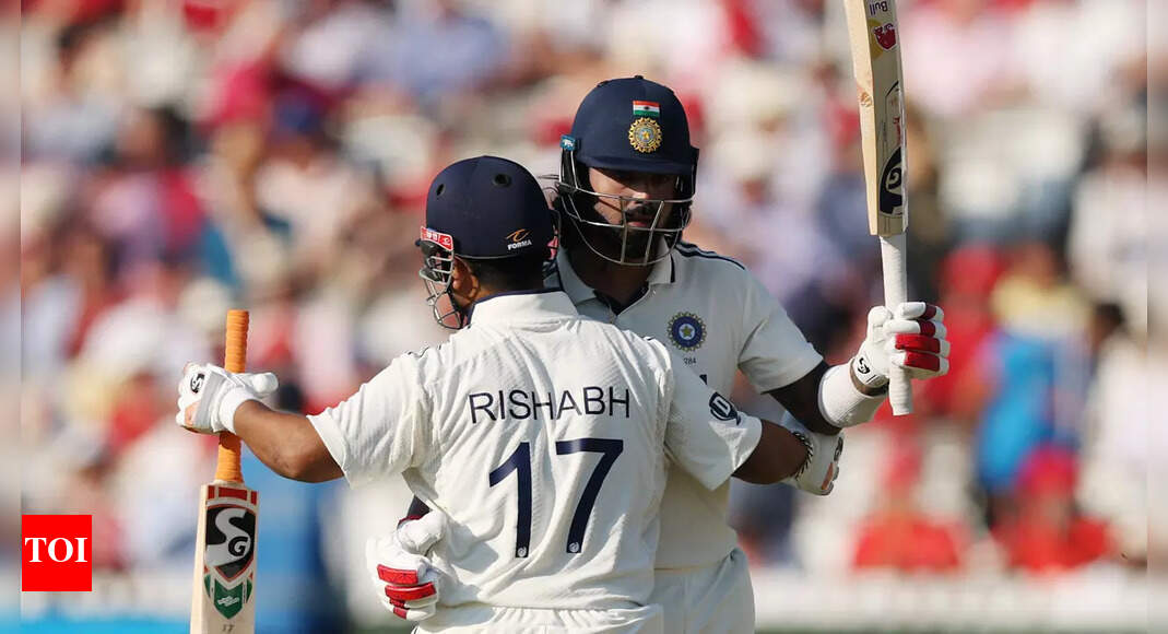 IND vs ENG Live: KL Rahul, Rishabh Pant solid in the middle for India
