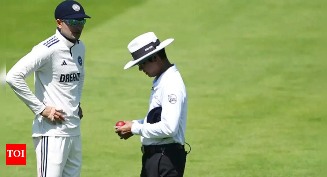 Shubman Gill argues with umpire, Broad highlights 'problem'