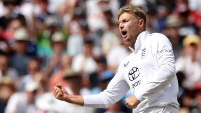 IND vs ENG: 211 and counting! Joe Root leaves Rahul Dravid behind - WATCH