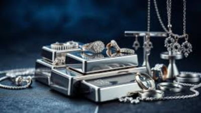 Silver hits record high amid supply woes, trade tensions