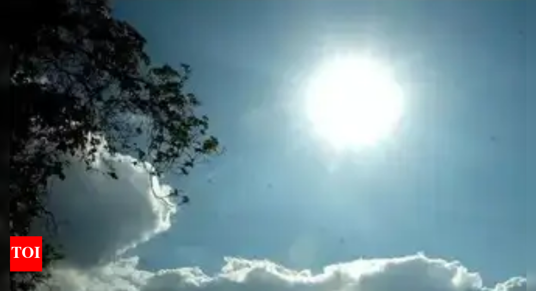Kolkata weather update: Humid and rainy conditions expected today | Kolkata News - Times of India