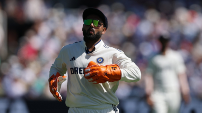 IND vs ENG 3rd Test: Injured but unstoppable - Rishabh Pant breaks MS Dhoni’s record at Lord’s