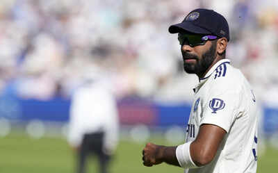  Jasprit Bumrah plays with Lord’s slope and batters’ minds