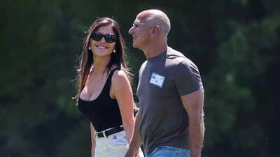 Jeff Bezos debuts new hairstyle 2 weeks after wedding to Lauren Sánchez, embracing bold makeover at Sun Valley event