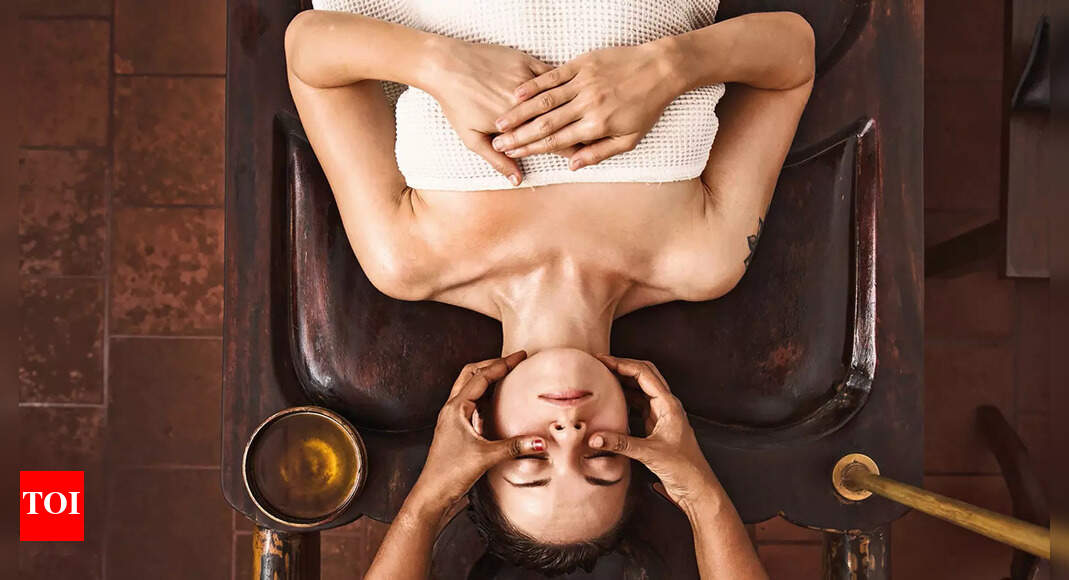 Secularism in Kerala: Muslim and Christian Doctors Practicing Ayurveda