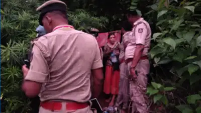 Russian Woman Living In Cave With Kids Rescued In Karnataka; Visa Expired In 2017 | Watchen