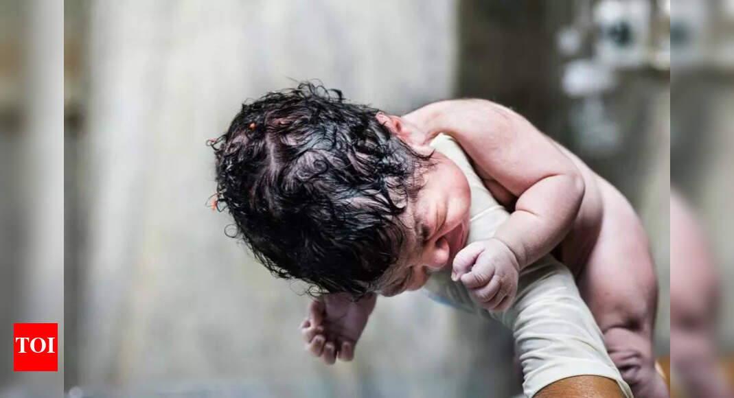 Newborn found alive after being declared dead later dies in hospital ...