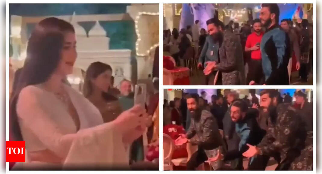 Katrina Kaif turns photographer for Vicky Kaushal, Ranveer Singh and Arjun Kapoor in UNSEEN video; fans say “We need that pic!” – WATCH | – Times of India