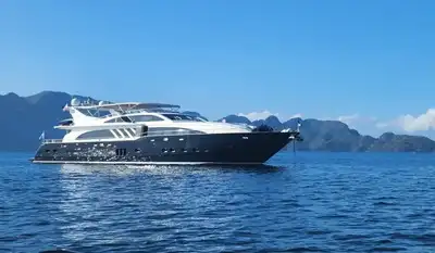 How Bahrain’s billion-dollar waters are turning empty shores into floating villas and mega-yachts